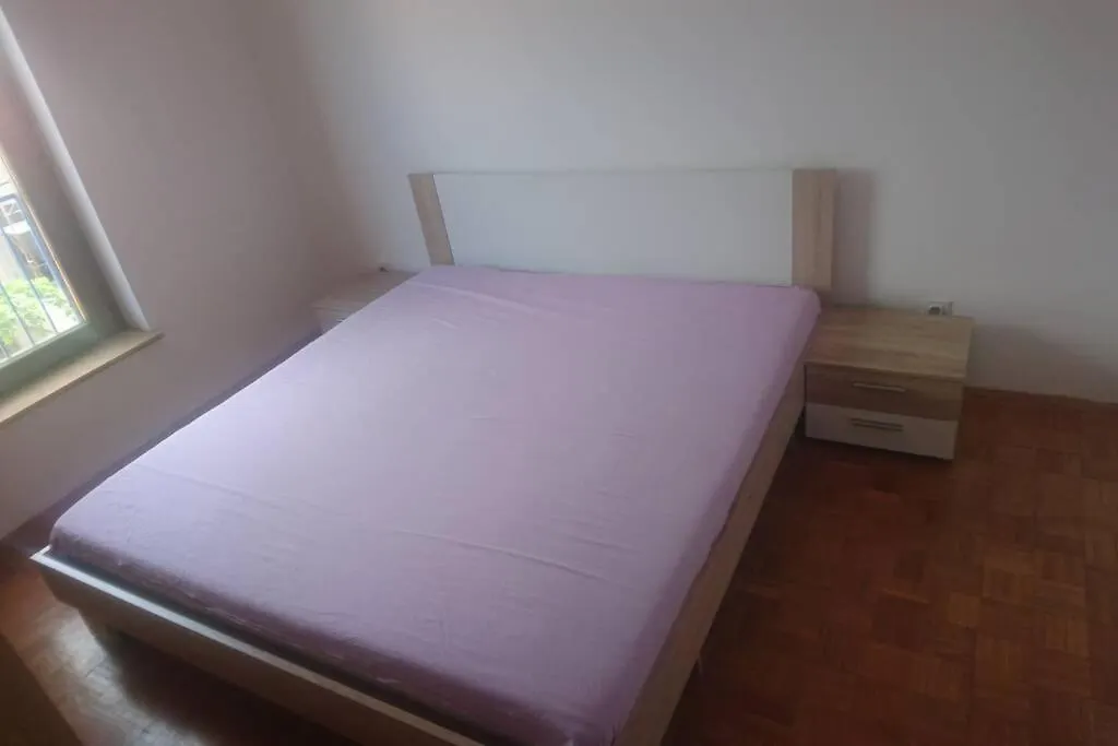 Apartment Bepo Pula 0*,  Croatia